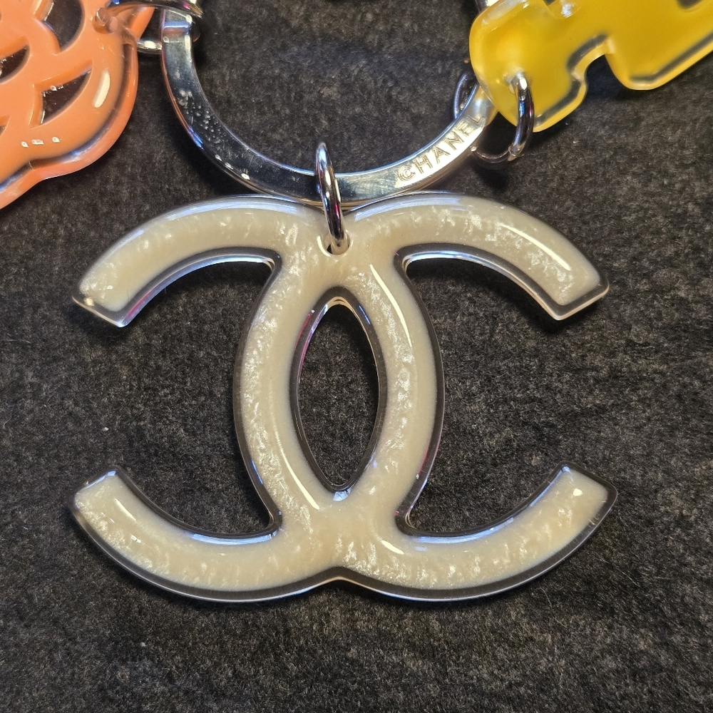 #104 -  Authentic Chanel Coco Mark Key Charm / Key Holder - Picture 9 of 16